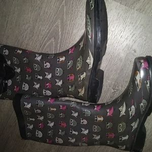 Rain boots